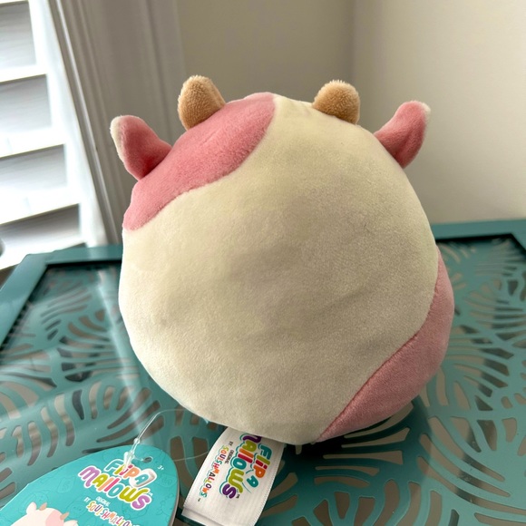 Caedyn and Caedia 5” Cow Flipamallows Squishmallow - BNWT - Picture 4 of 9